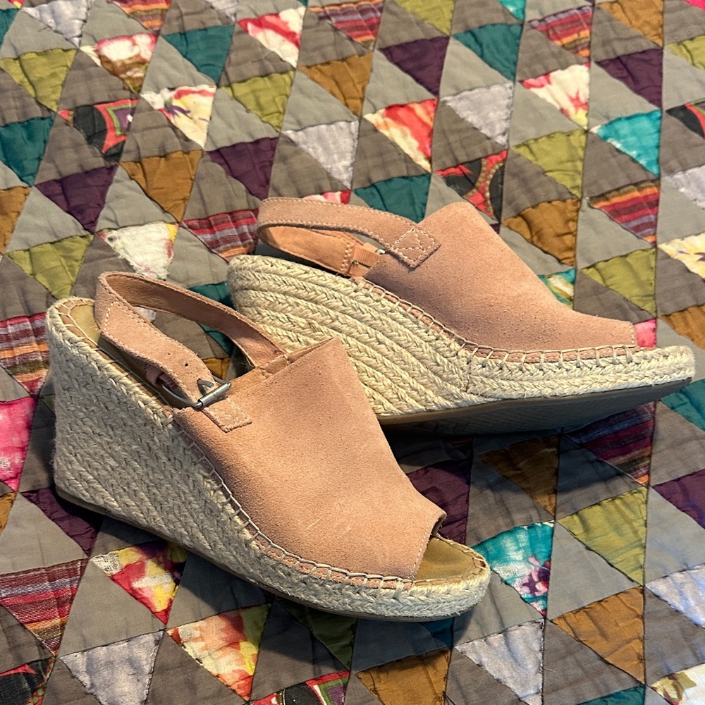 Toms Blush Suede Wedge Sandals